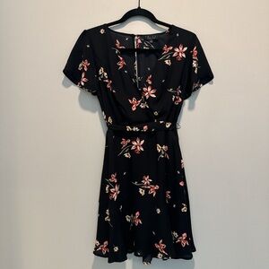 Trixxi Clothing Company Floral Wedding Guest Dress - Size S